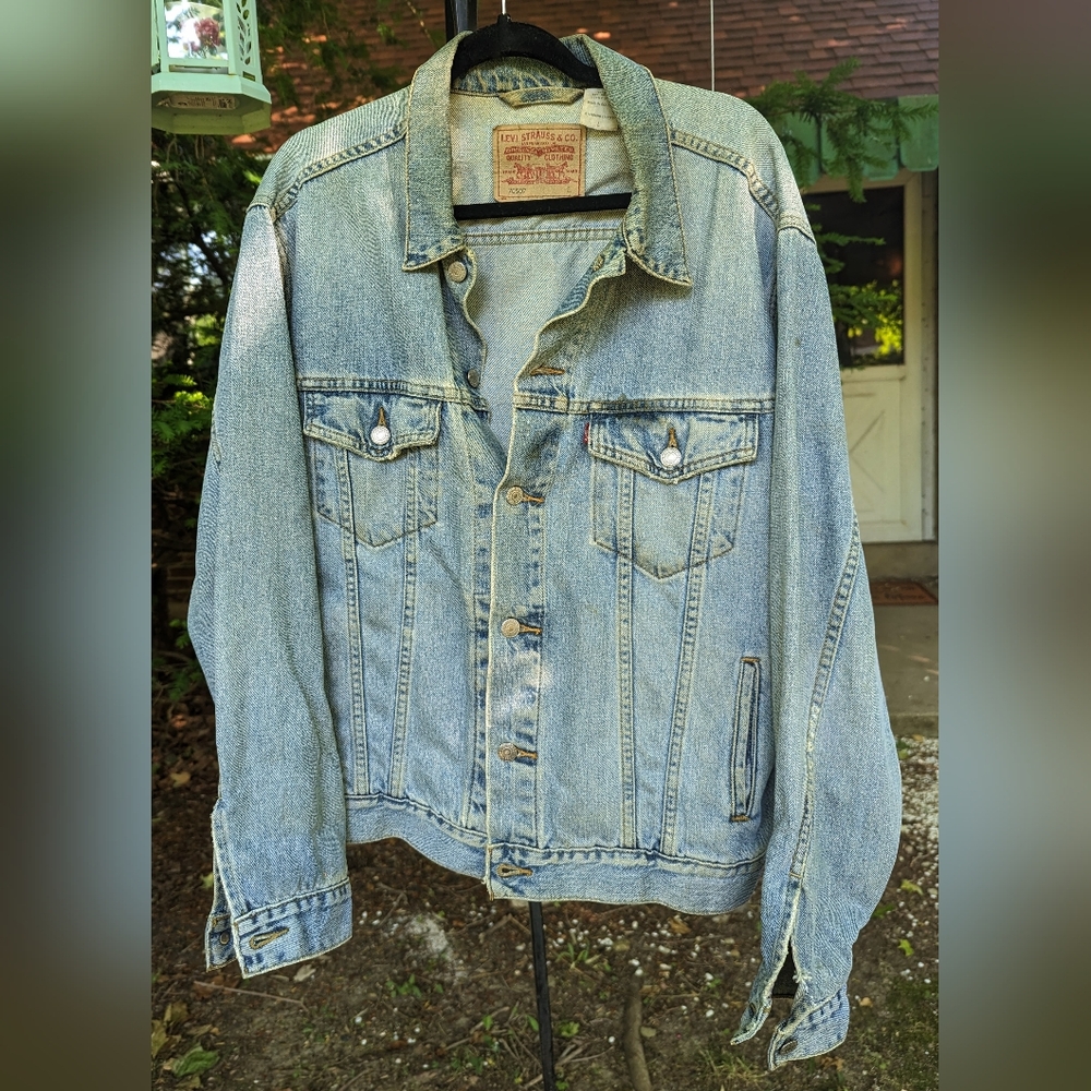 EUC 🔥VINTAGE 🧥 LEVI'S STANDARD  🚛 TRUCKER UNISEX JEAN JACKET 2005 💙 SZ L 🌞